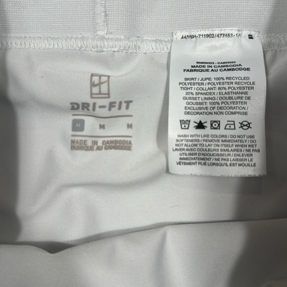 Nike Tennis Skort - Medium - Picture 3 of 5